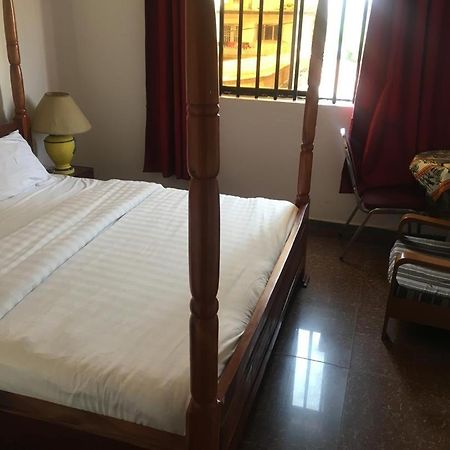 Hotel Saint-Jean Котону Экстерьер фото
